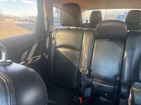 Used 2015 Dodge Journey R/T w/ Flexible Seating Group image 14