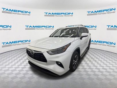 Used 2022 Toyota Highlander XLE