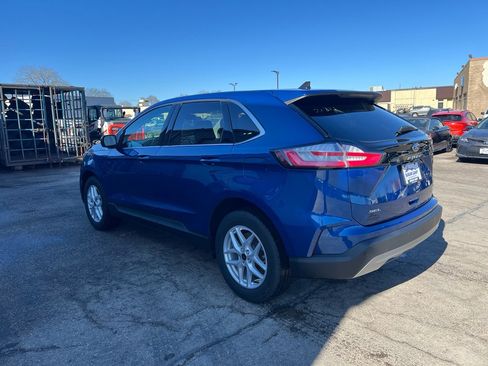 Used 2024 Ford Edge SEL w/ Convenience Package image 4