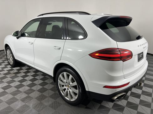 Used 2017 Porsche Cayenne Platinum Edition image 10