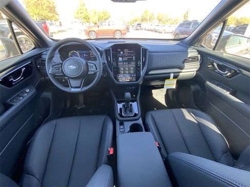 New 2025 Subaru Forester Limited image 5