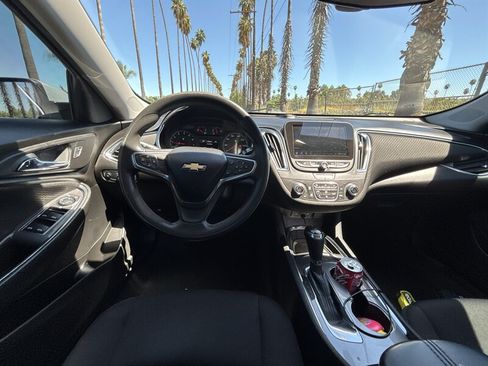 Used 2020 Chevrolet Malibu LT FWD image 20