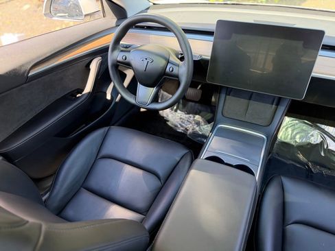 Used 2023 Tesla Model 3 Standard Range image 41