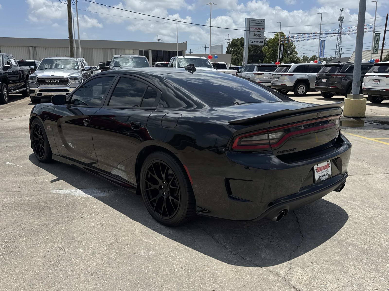 Used 2022 Dodge Charger Scat Pack RWD image 5