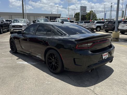 Used 2022 Dodge Charger Scat Pack RWD image 5