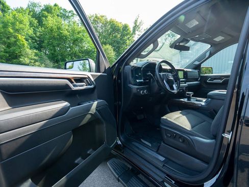 Used 2022 GMC Sierra 1500 Elevation AWD/4WD image 11