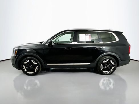 Used 2025 Kia Telluride S image 5