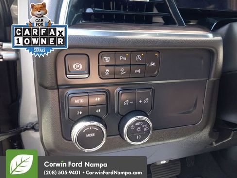 Used 2025 Chevrolet Suburban Z71 AWD/4WD image 13