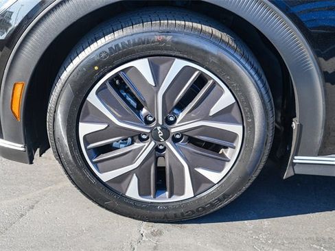 Certified 2024 Kia EV6 Light image 11