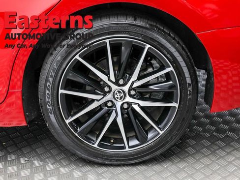 Used 2023 Toyota Camry SE image 8