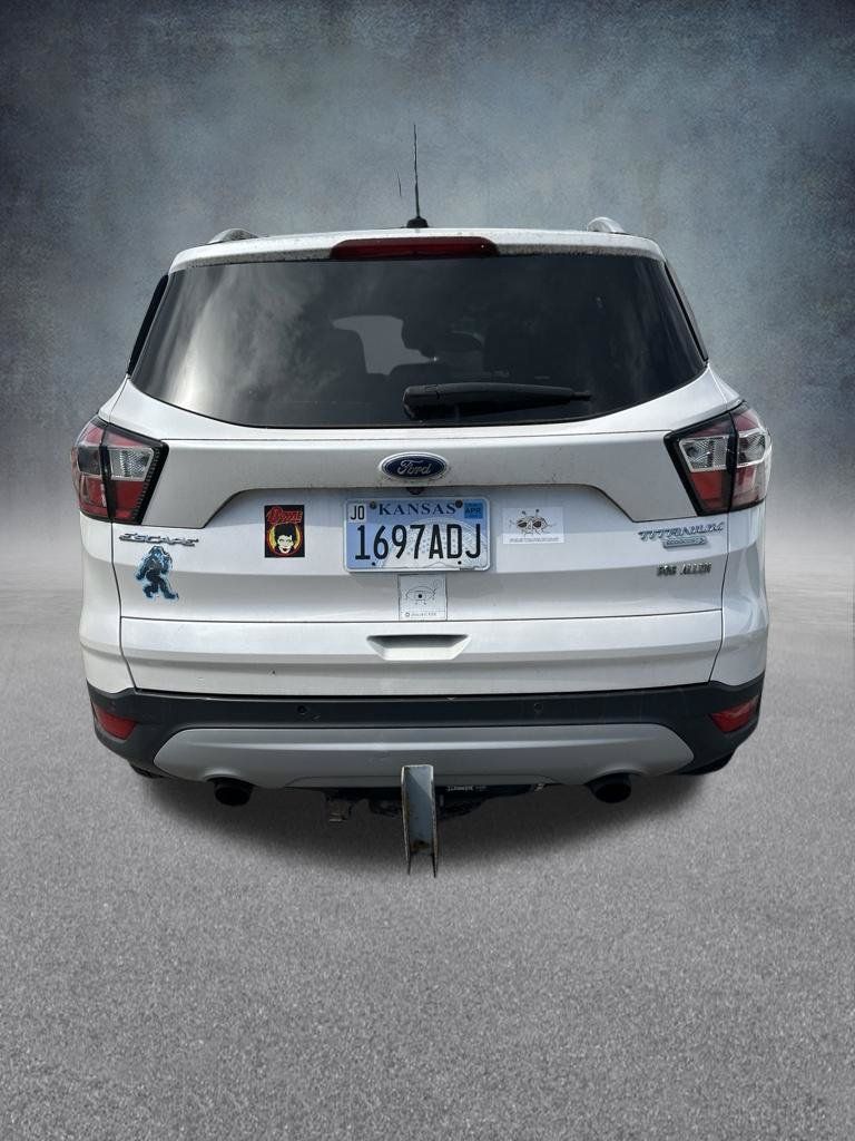 Used 2017 Ford Escape Titanium FWD image 4