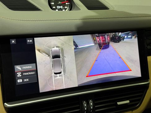 Used 2019 Porsche Cayenne AWD/4WD image 36