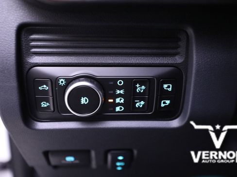 New 2026 Ford F250 Lariat w/ Chrome Package image 16