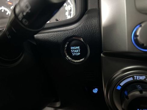 Used 2023 Toyota 4Runner Limited AWD/4WD image 17