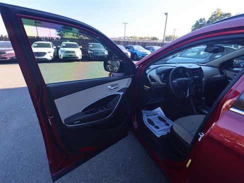 Used 2016 Hyundai Santa Fe Sport w/ Option Group 02 image 9