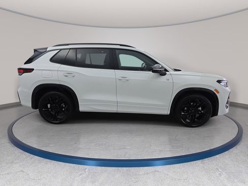 New 2026 Volkswagen Tiguan SE R-Line FWD image 4