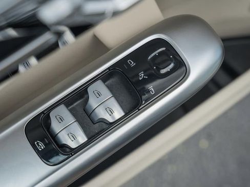 Certified 2025 Mercedes-Benz C 300 4MATIC Sedan image 37