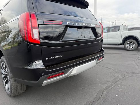 New 2026 Ford Expedition Platinum AWD/4WD image 36