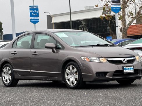 Used 2011 Honda Civic LX image 6