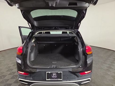 Used 2023 Buick Encore GX Select FWD image 31