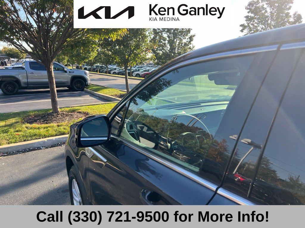 Certified 2022 Kia Sorento LX AWD/4WD image 23