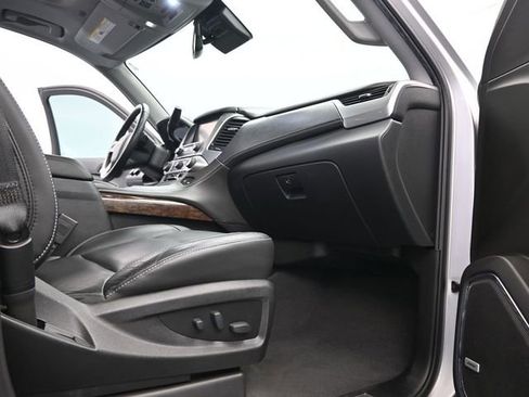 Used 2020 Chevrolet Tahoe LT image 33