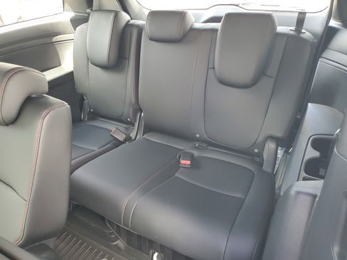 Used 2025 Honda Odyssey Sport-L image 17