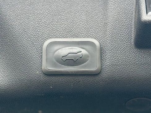 Used 2010 GMC Acadia SLE AWD/4WD image 31