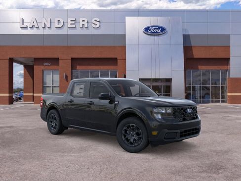 New 2026 Ford Maverick XLT w/ XLT Luxury Package FWD image 7