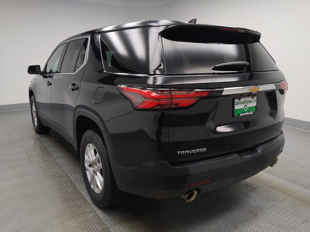 Used 2023 Chevrolet Traverse LS w/ Safety Package FWD image 5