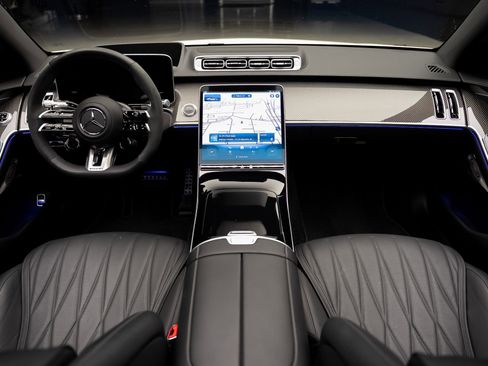 Used 2025 Mercedes-Benz S 63 AMG S image 46
