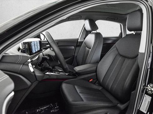 Used 2025 Audi A5 2.0T Premium w/ Convenience Package image 17