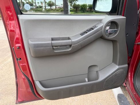 Used 2014 Nissan Xterra X RWD image 10
