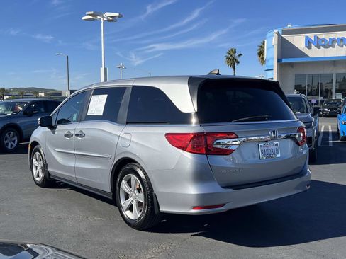 Certified 2018 Honda Odyssey EX-L image 3