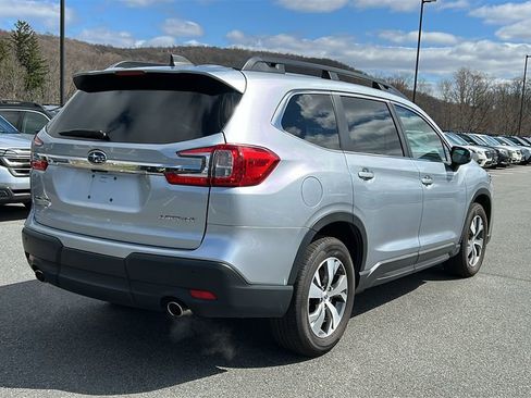 Used 2025 Subaru Ascent Premium AWD/4WD image 4