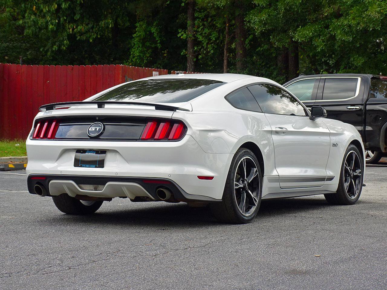 Used 2017 Ford Mustang GT Premium w/ Equipment Group 401A RWD image 10