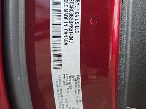 Used 2023 Chrysler Pacifica Touring-L w/ S Appearance Package image 41