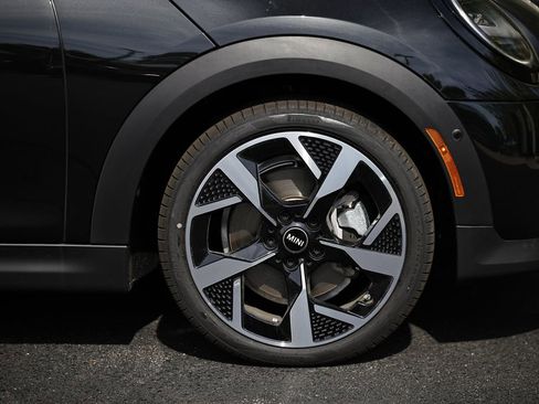 New 2026 MINI Cooper 2-Door Hardtop image 5