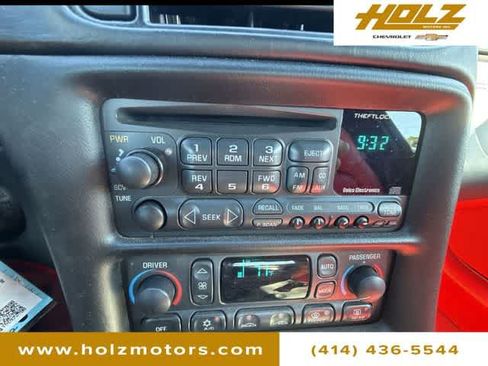 Used 2002 Chevrolet Corvette Convertible w/ Preferred Equipment Group2 RWD image 14