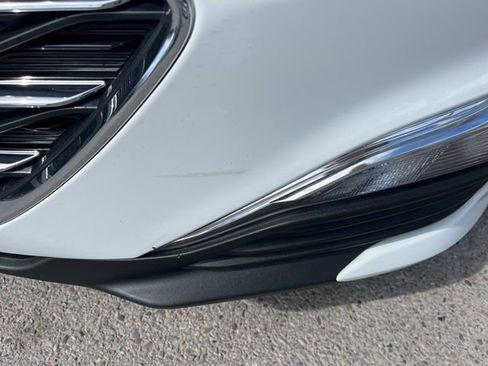 Used 2025 Chevrolet Malibu LS FWD image 3