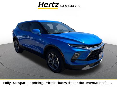 Used 2026 Chevrolet Blazer LT FWD image 1