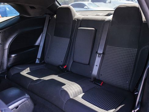 Used 2019 Dodge Challenger SXT RWD image 18