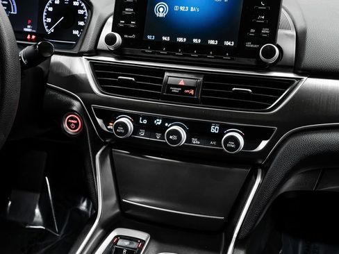 Used 2019 Honda Accord Hybrid image 15