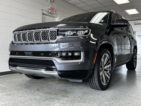 Certified 2022 Jeep Grand Wagoneer Series III AWD/4WD image 28