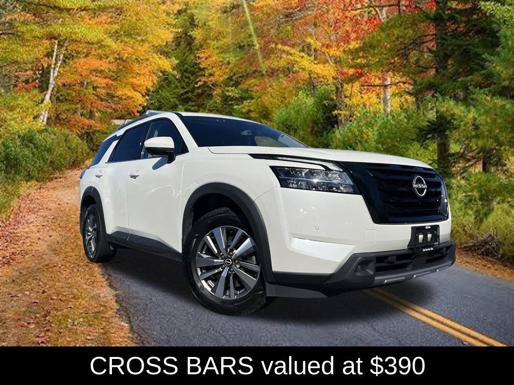 Certified 2023 Nissan Pathfinder SL w/ Black Appearance Package AWD/4WD image 3