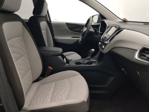 Used 2019 Chevrolet Equinox LT w/ LPO, Floor Liner Package AWD/4WD image 21
