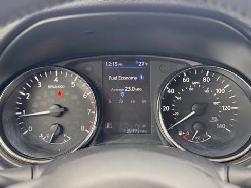 Used 2018 Nissan Rogue SV FWD image 14
