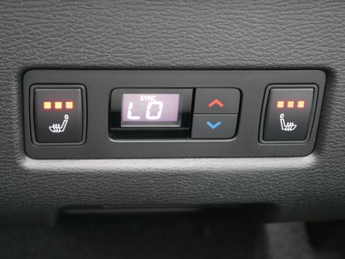 Used 2026 Mitsubishi Outlander SEL AWD/4WD image 15
