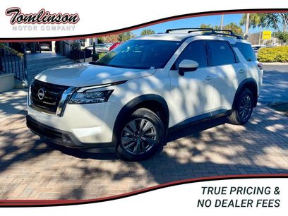Used 2024 Nissan Pathfinder SV