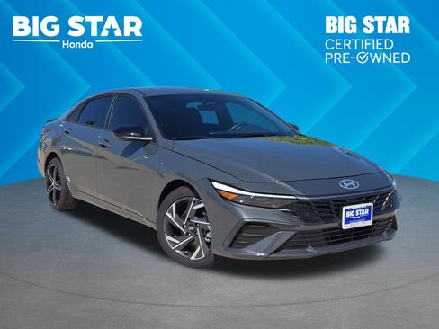 Used 2025 Hyundai Elantra Sport FWD image 1